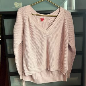 Guess Vneck Sweater Size XL Baby pink color